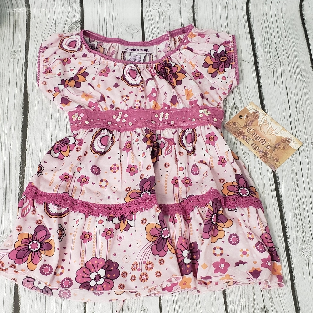 NWT- Beautiful Vintage floral girls dress with Tie Back Detail, Size S(4)